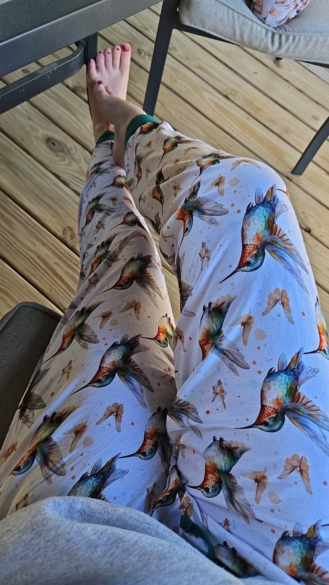Flutter Friends Adult Joggers
