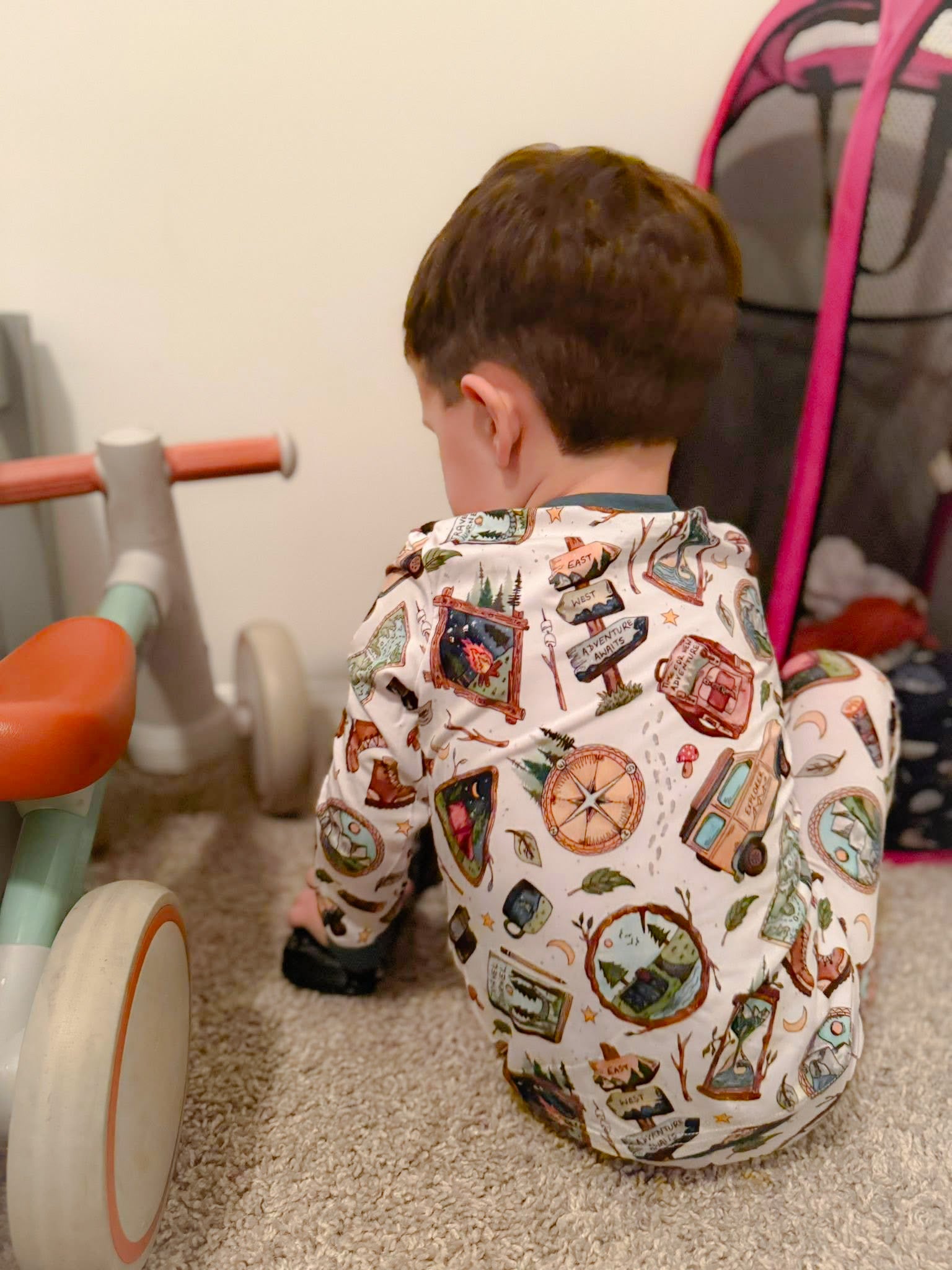 Adventure Awaits Two Piece Set